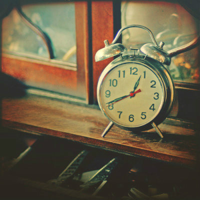 闹钟